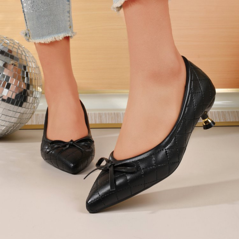 Scarpin Vintage Bico Fino Laço - Women Shoes Formal avaliação e preço