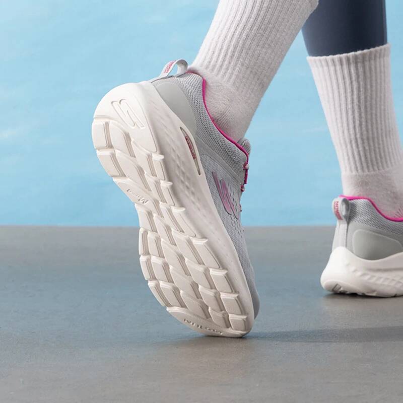Novos Tênis de Corrida Feminin - Women'S Shoes New Balance avaliação e preço